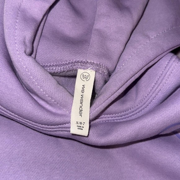 We wander graphic pocket hoodie - Picture 5 of 6